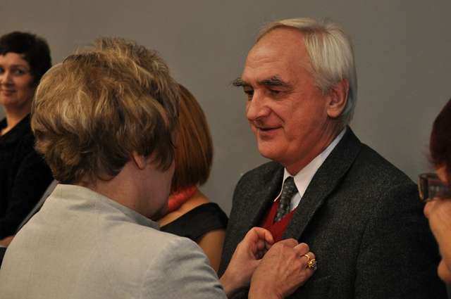 Dyrektor Janusz Cygański odznaczony Medalem Komisji Edukacji Narodowej - full image