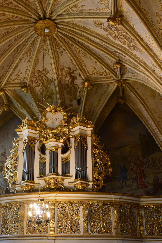Pipe organ in the chapel of the bishops' castle in Lidzbark Warmiński